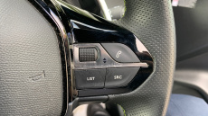 Peugeot 208 1.2 PureTech 100 GT 5dr EAT8 Petrol Hatchback